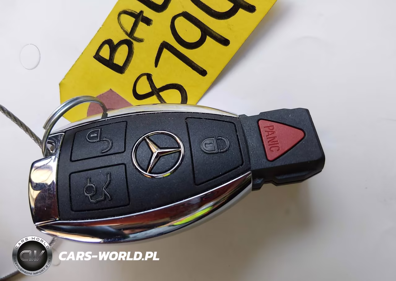 2017 Mercedes-Benz C 300 VIN:55SWF4JB3HU211608 - 11