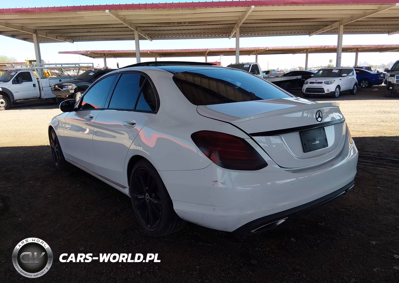2017 Mercedes-Benz C 300 VIN:55SWF4JB3HU211608 - 3
