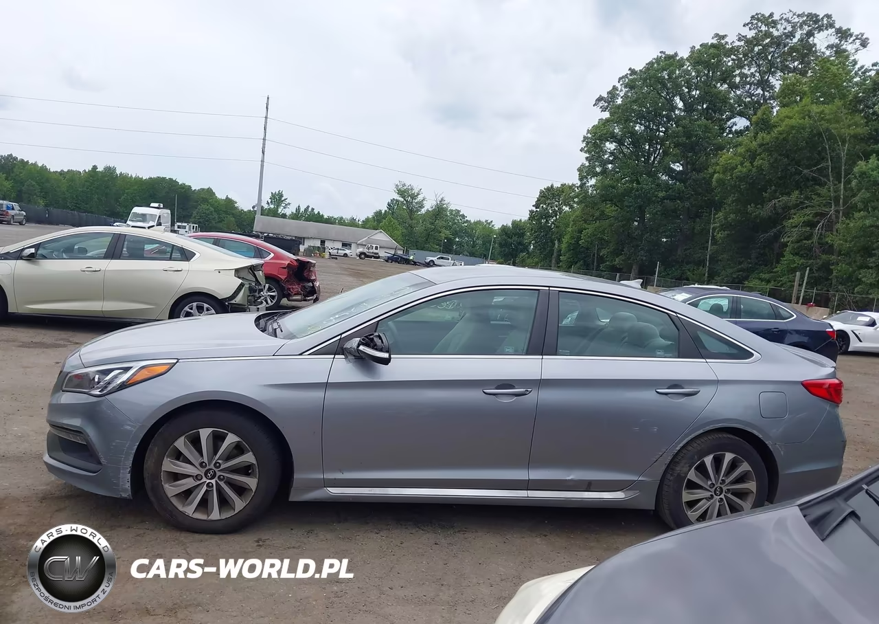 2015 Hyundai Sonata Sport VIN:5NPE34AF6FH027819 - 14
