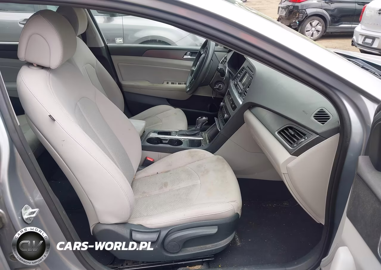 2015 Hyundai Sonata Sport VIN:5NPE34AF6FH027819 - 5