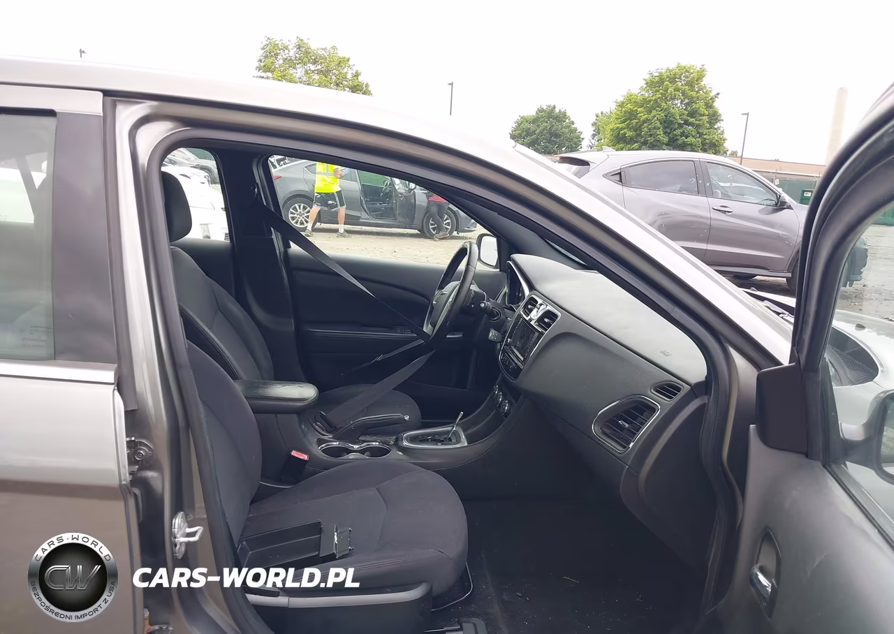 2013 Chrysler 200 Touring VIN:1C3CCBBB1DN676680 - 5