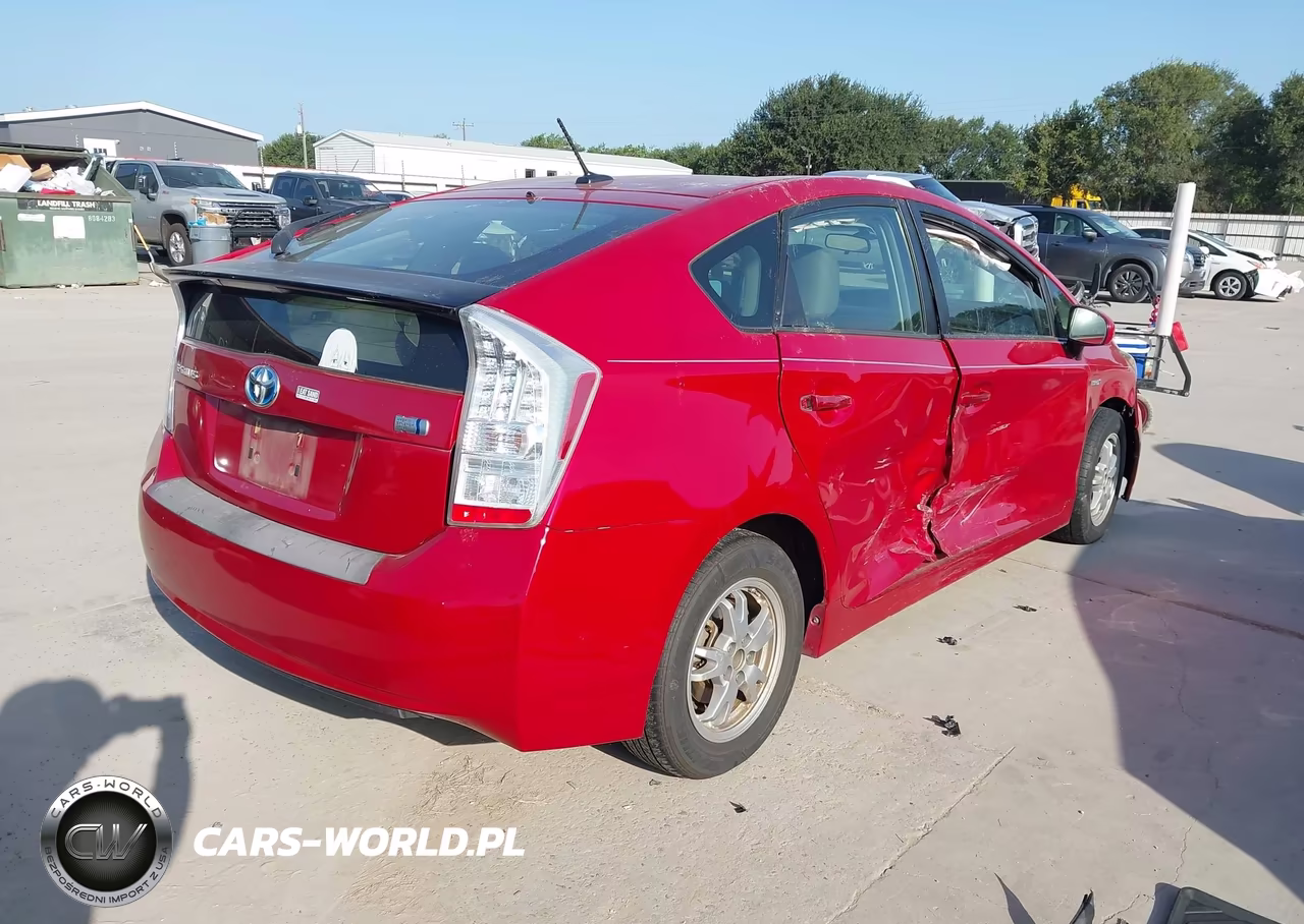 2011 Toyota Prius Three VIN:JTDKN3DU7B5366679 - 4