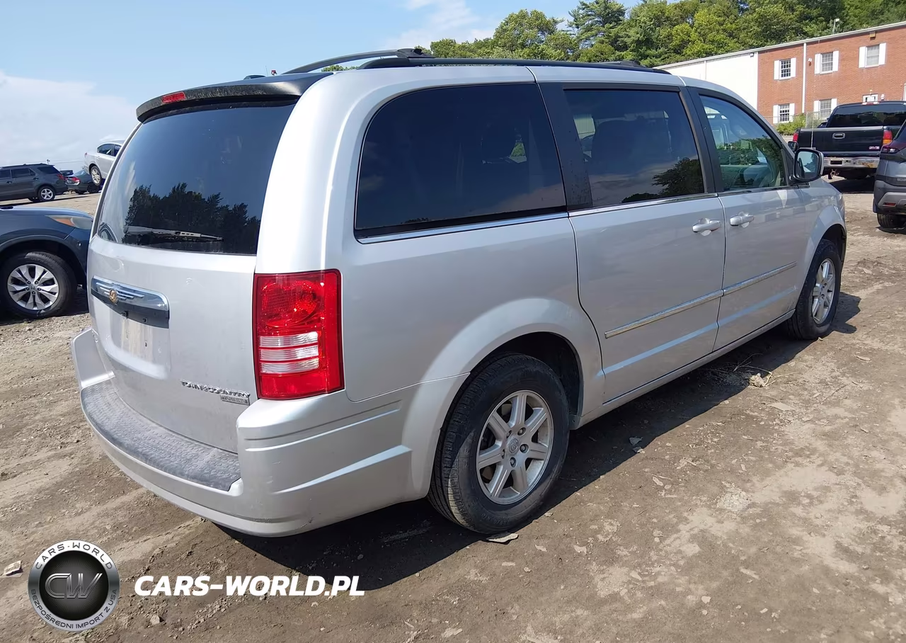 2010 Chrysler Town & Country Touring VIN:2A4RR5D14AR177293 - 4