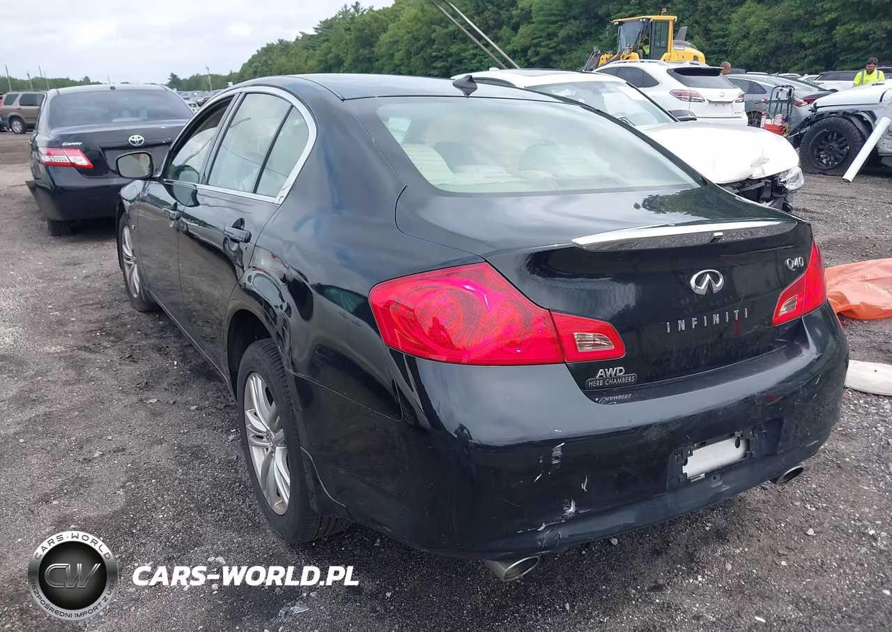 2015 Infiniti Q40 VIN:JN1CV6AR3FM650685 - 3