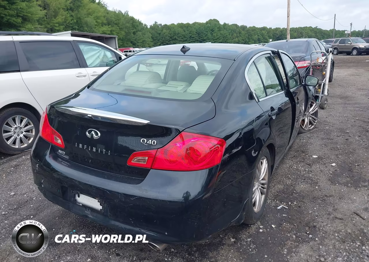 2015 Infiniti Q40 VIN:JN1CV6AR3FM650685 - 4