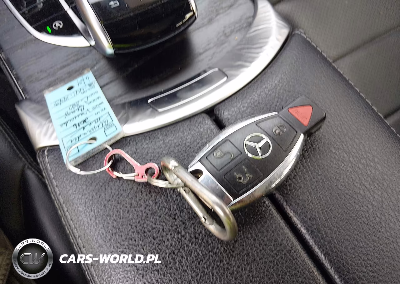 2016 Mercedes-Benz C 300 Sport 4Matic VIN:WDDWF4KB5GR167805 - 11