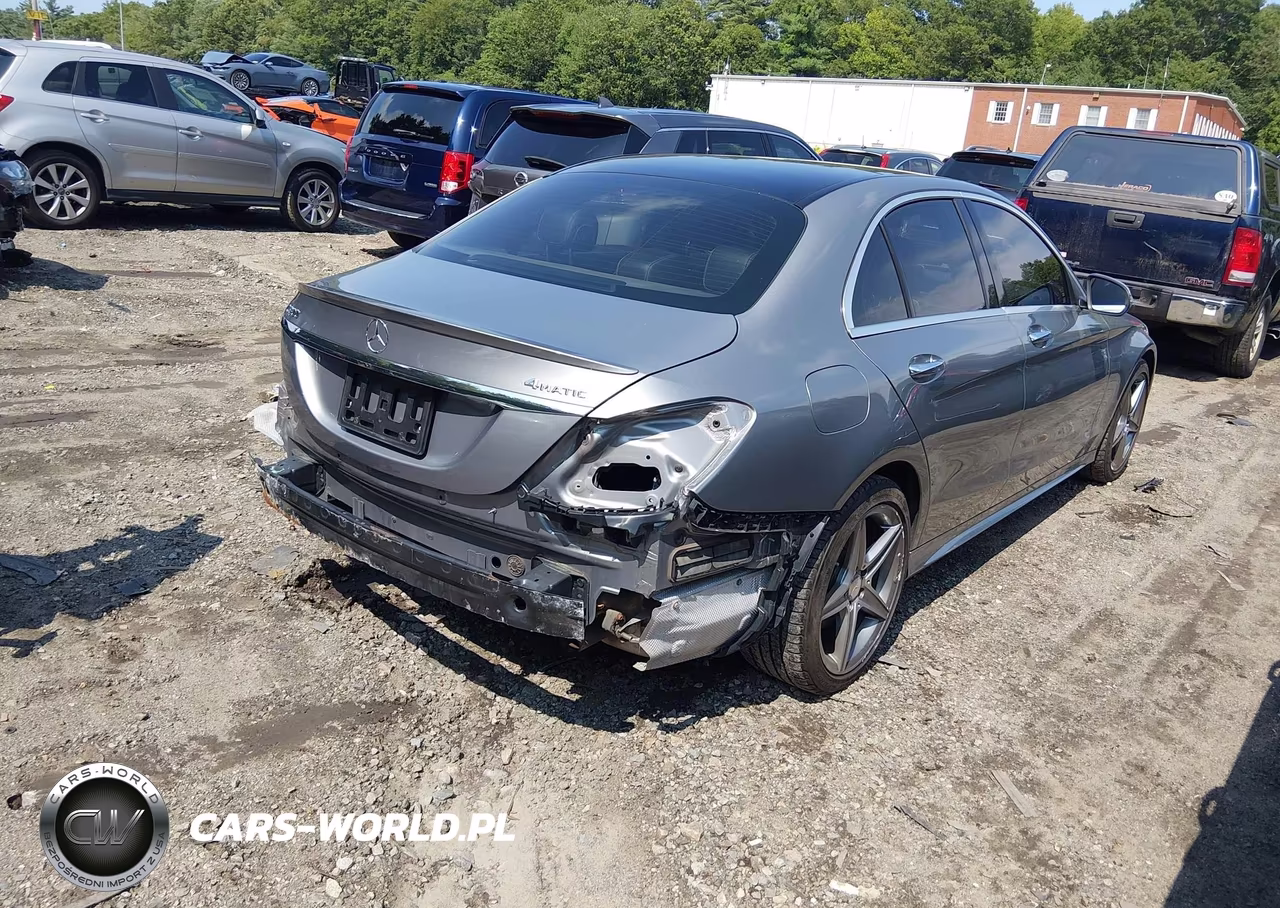 2016 Mercedes-Benz C 300 Sport 4Matic VIN:WDDWF4KB5GR167805 - 4