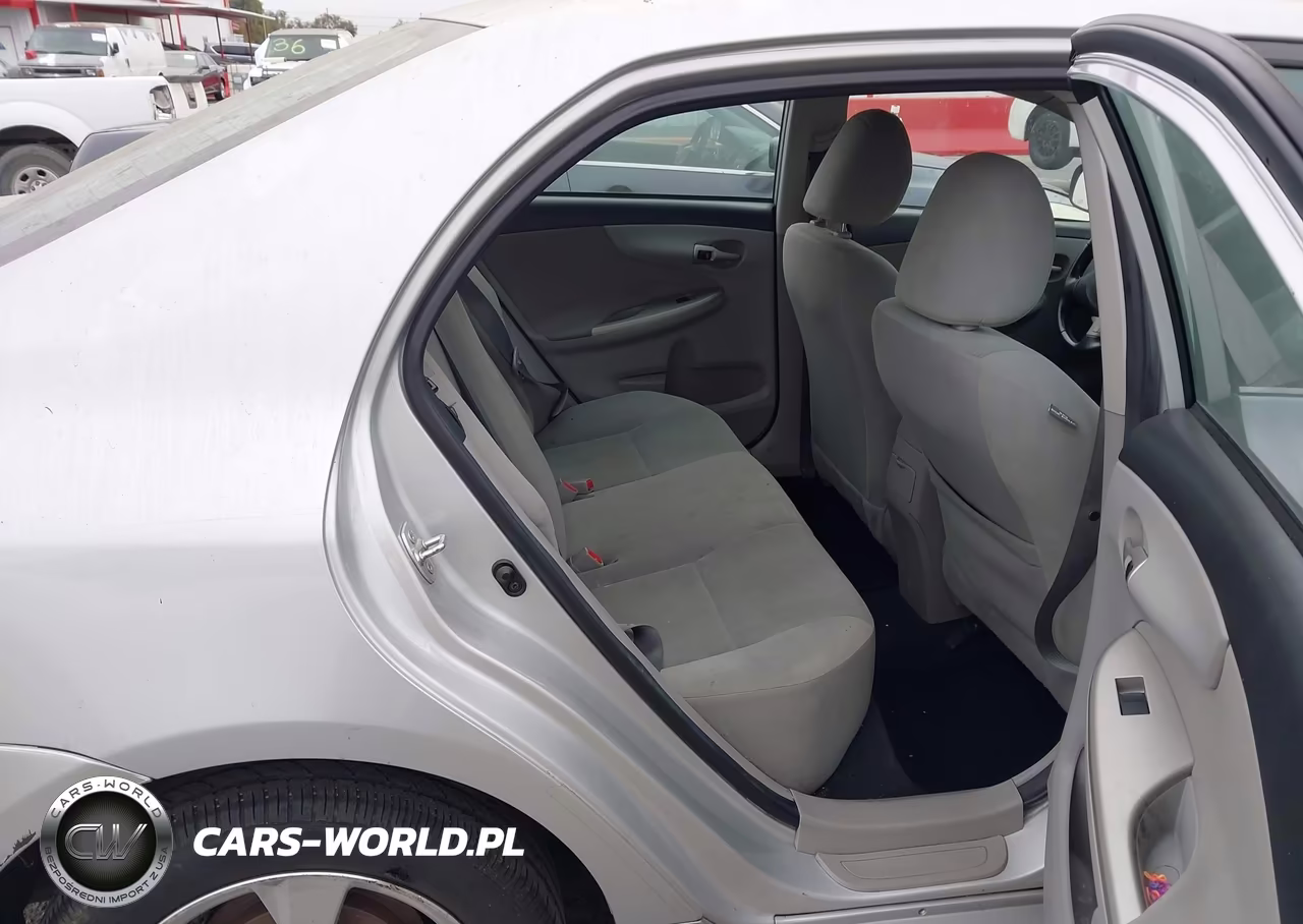 2013 Toyota Corolla Le VIN:5YFBU4EE8DP202928 - 8