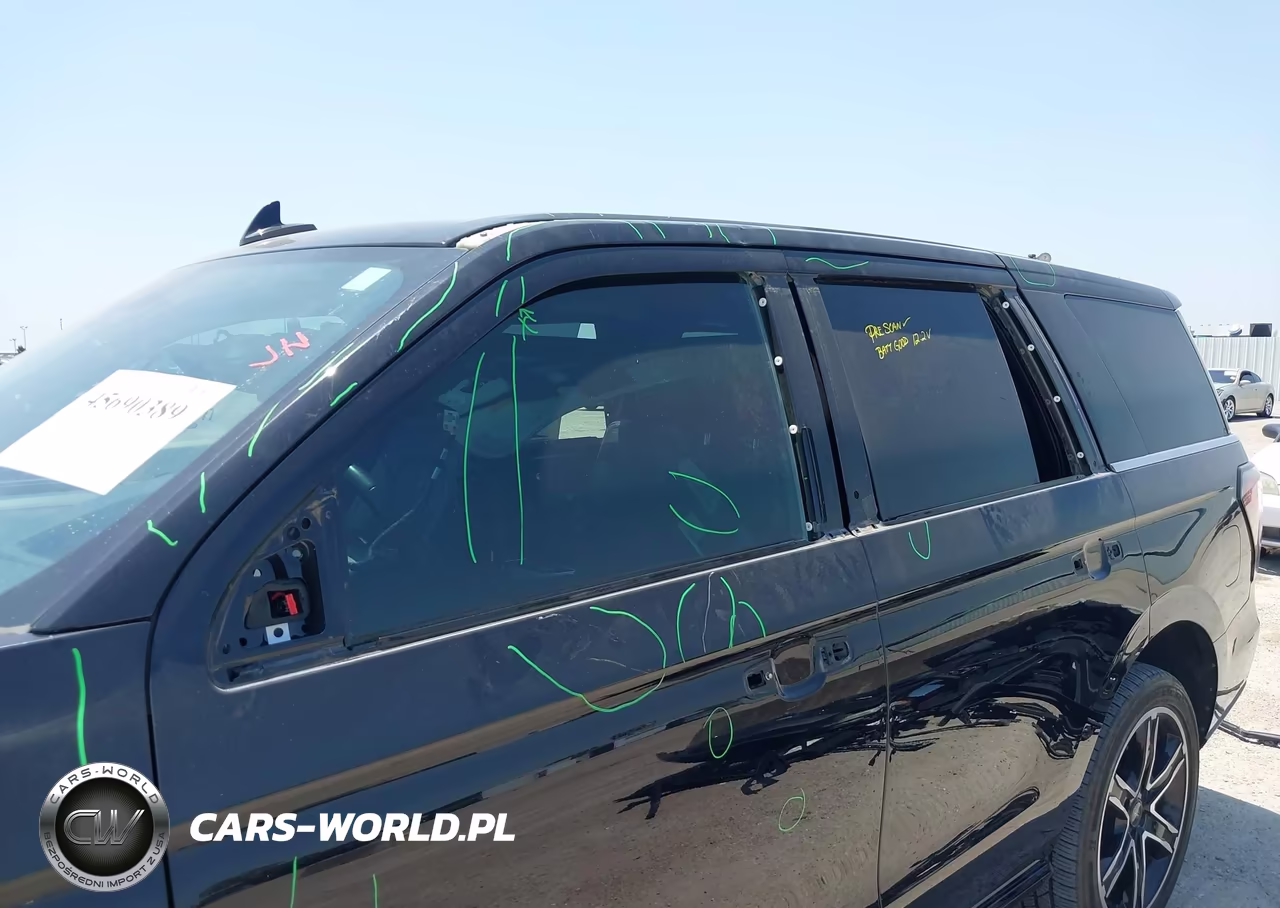 2019 Ford Expedition Limited VIN:1FMJU1KT5KEA45930 - 18