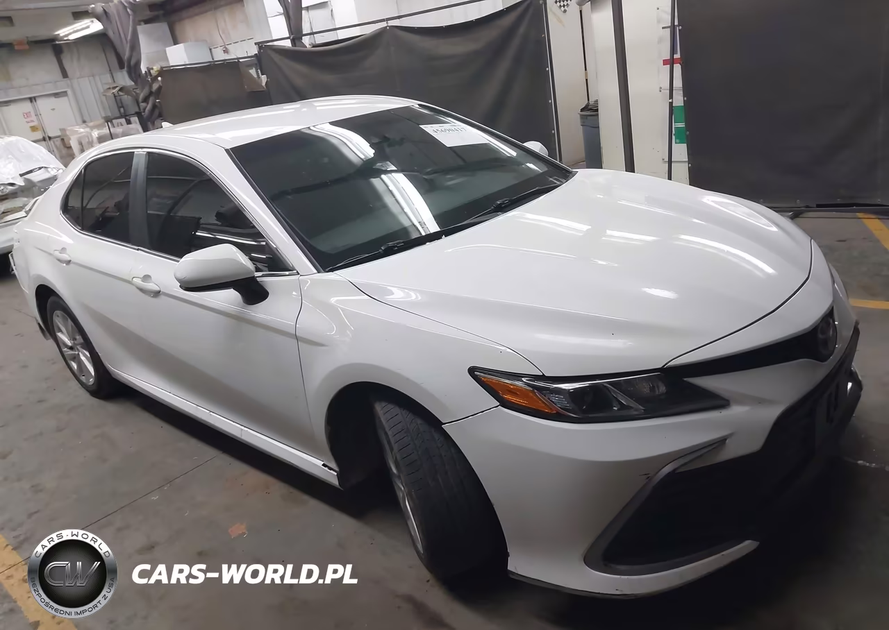 2021 Toyota Camry Le