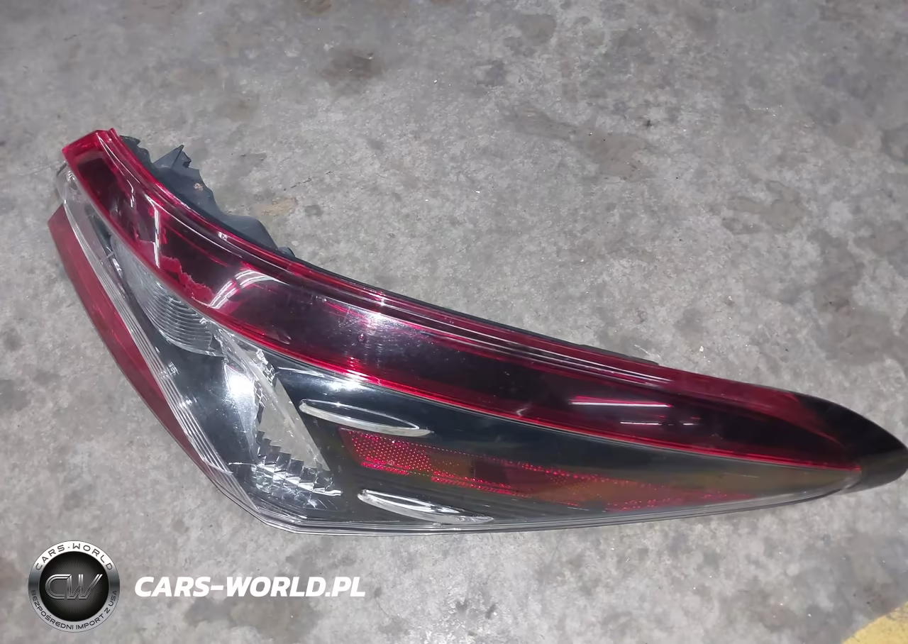 2021 Toyota Camry Le VIN:4T1C11AKXMU590329 - 12