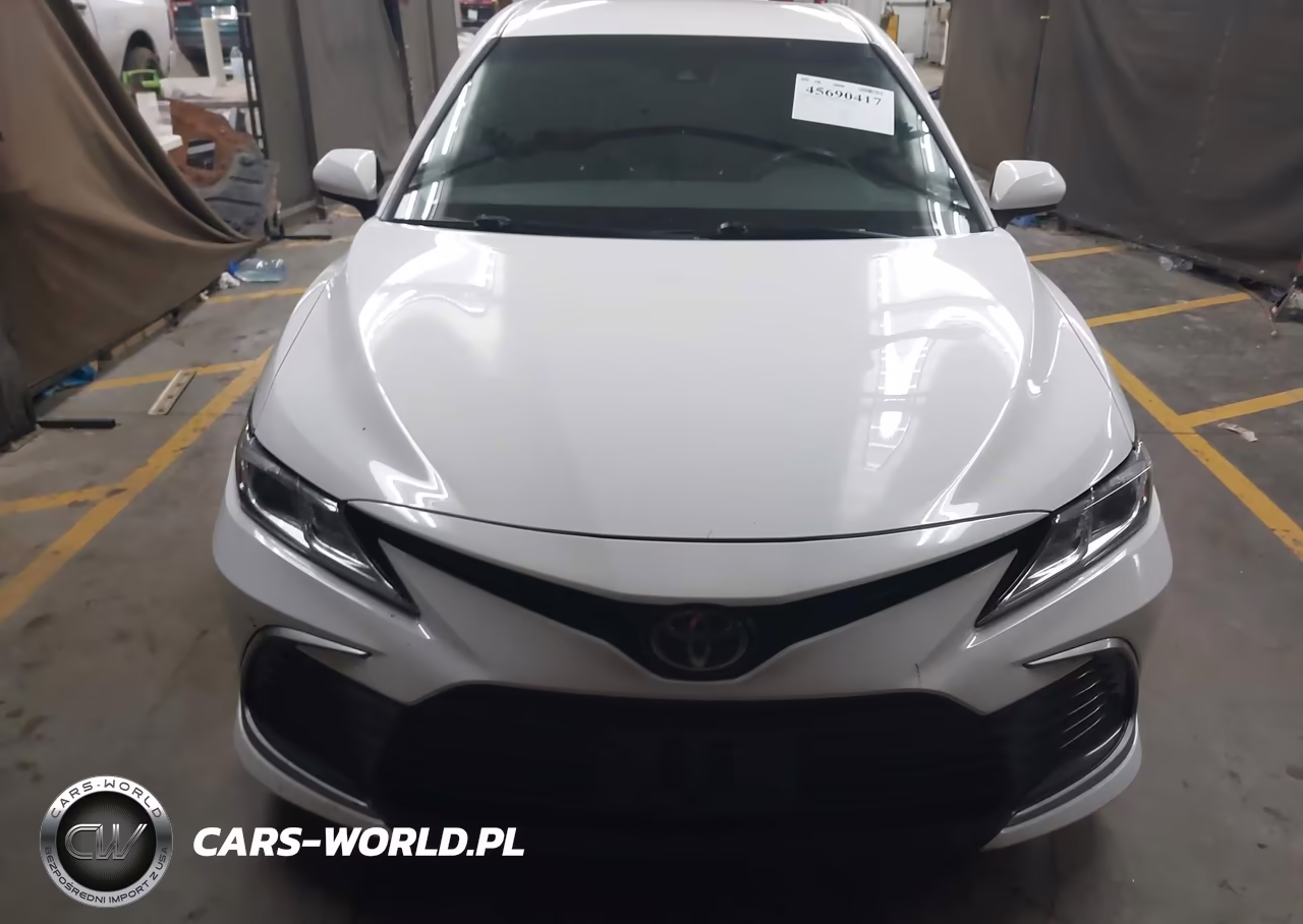 2021 Toyota Camry Le VIN:4T1C11AKXMU590329 - 13
