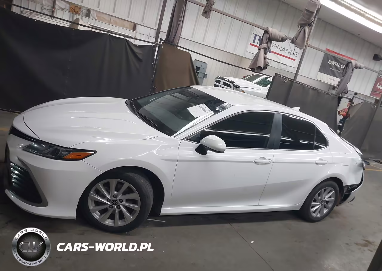 2021 Toyota Camry Le VIN:4T1C11AKXMU590329 - 15