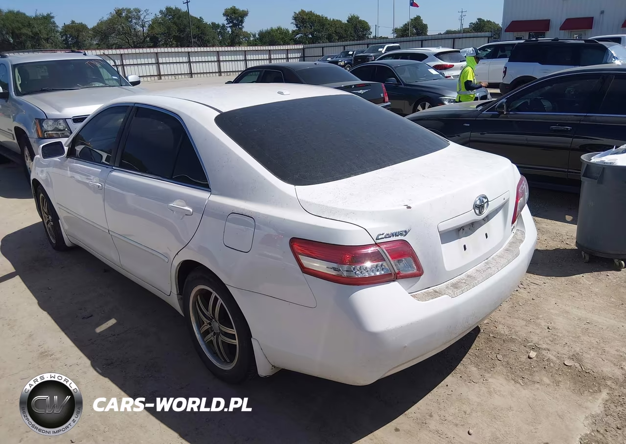 2011 Toyota Camry Le VIN:4T4BF3EK2BR165113 - 3