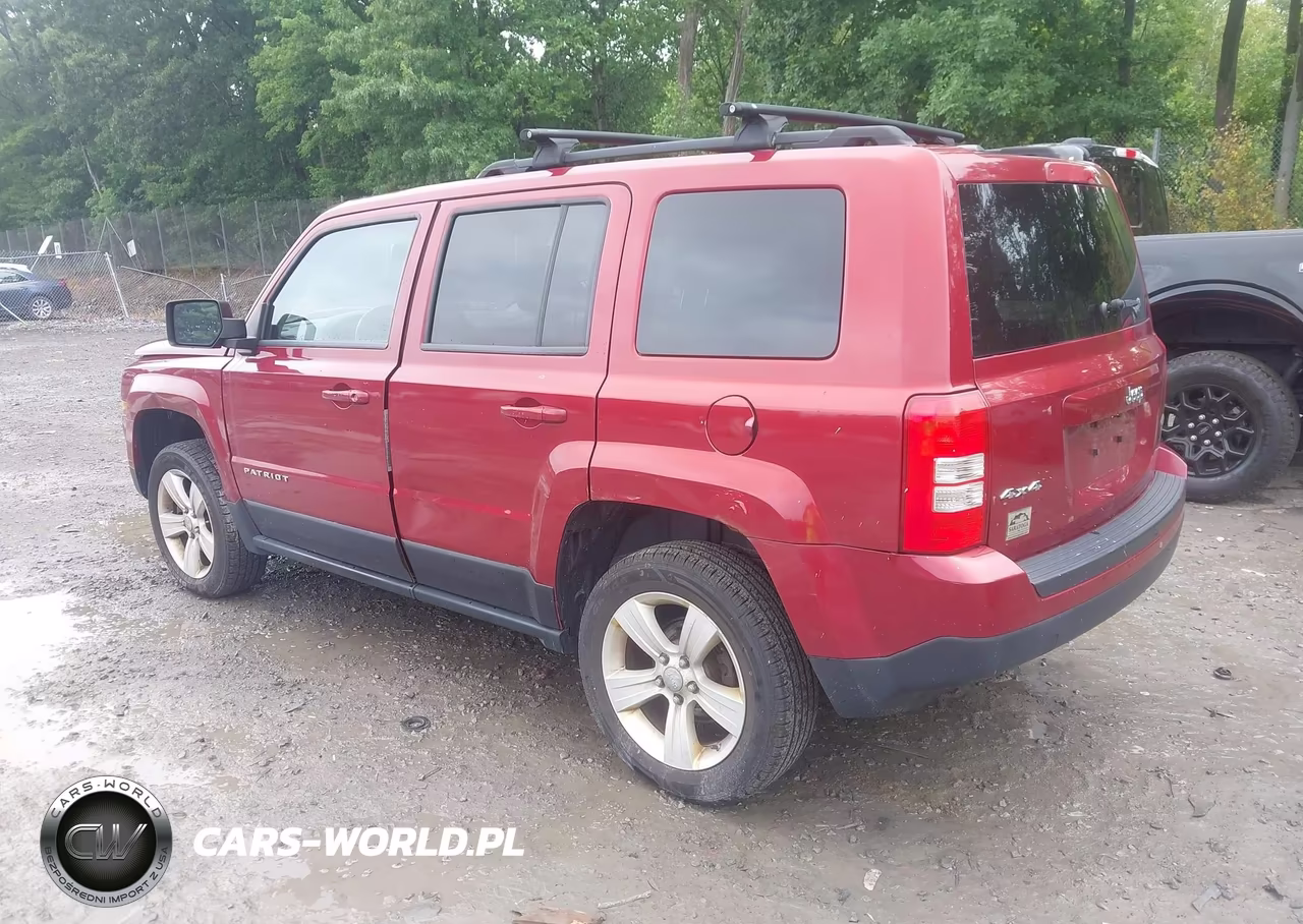 2012 Jeep Patriot Latitude VIN:1C4NJRFB6CD633891 - 3