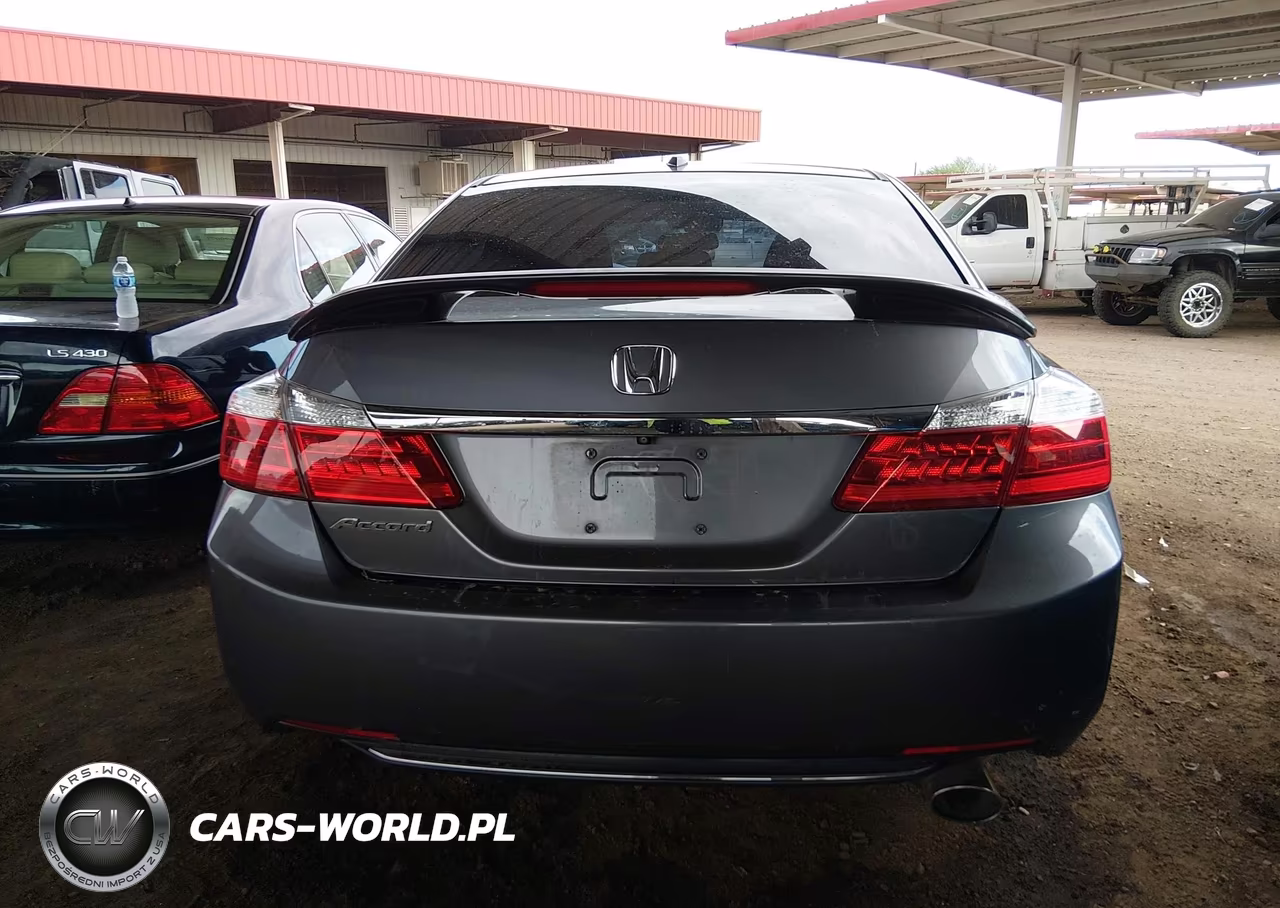 2015 Honda Accord Ex-L VIN:1HGCR2F83FA202315 - 17
