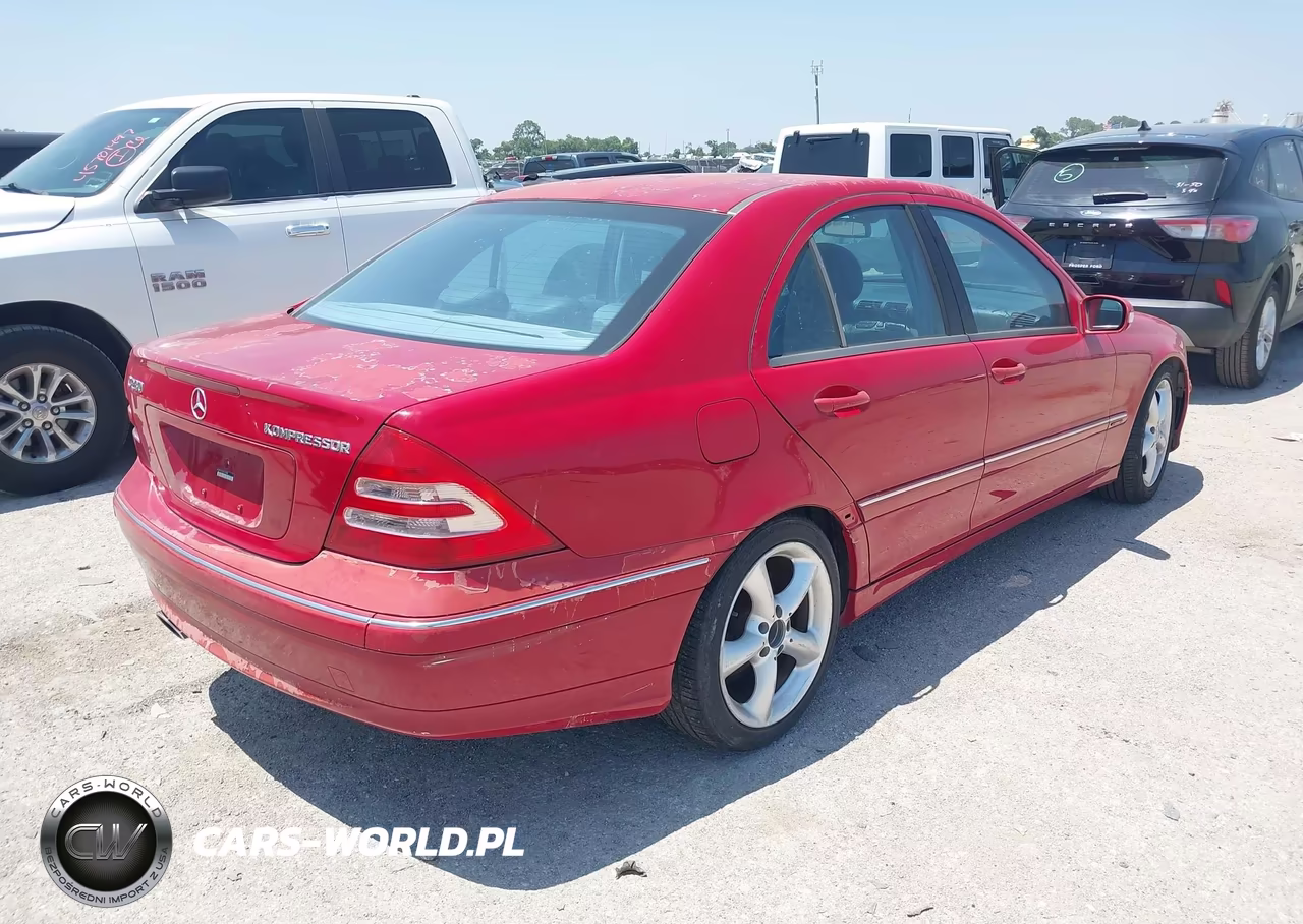 2004 Mercedes-Benz C 230 Kompressor Sport-Sport VIN:WDBRF40J14F541808 - 4