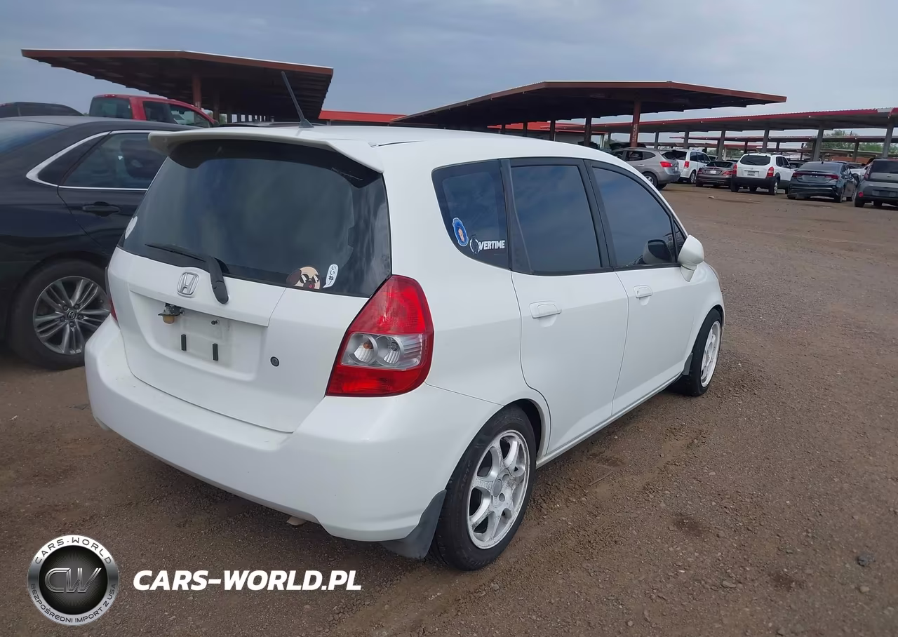2007 Honda Fit VIN:JHMGD37487S061607 - 4