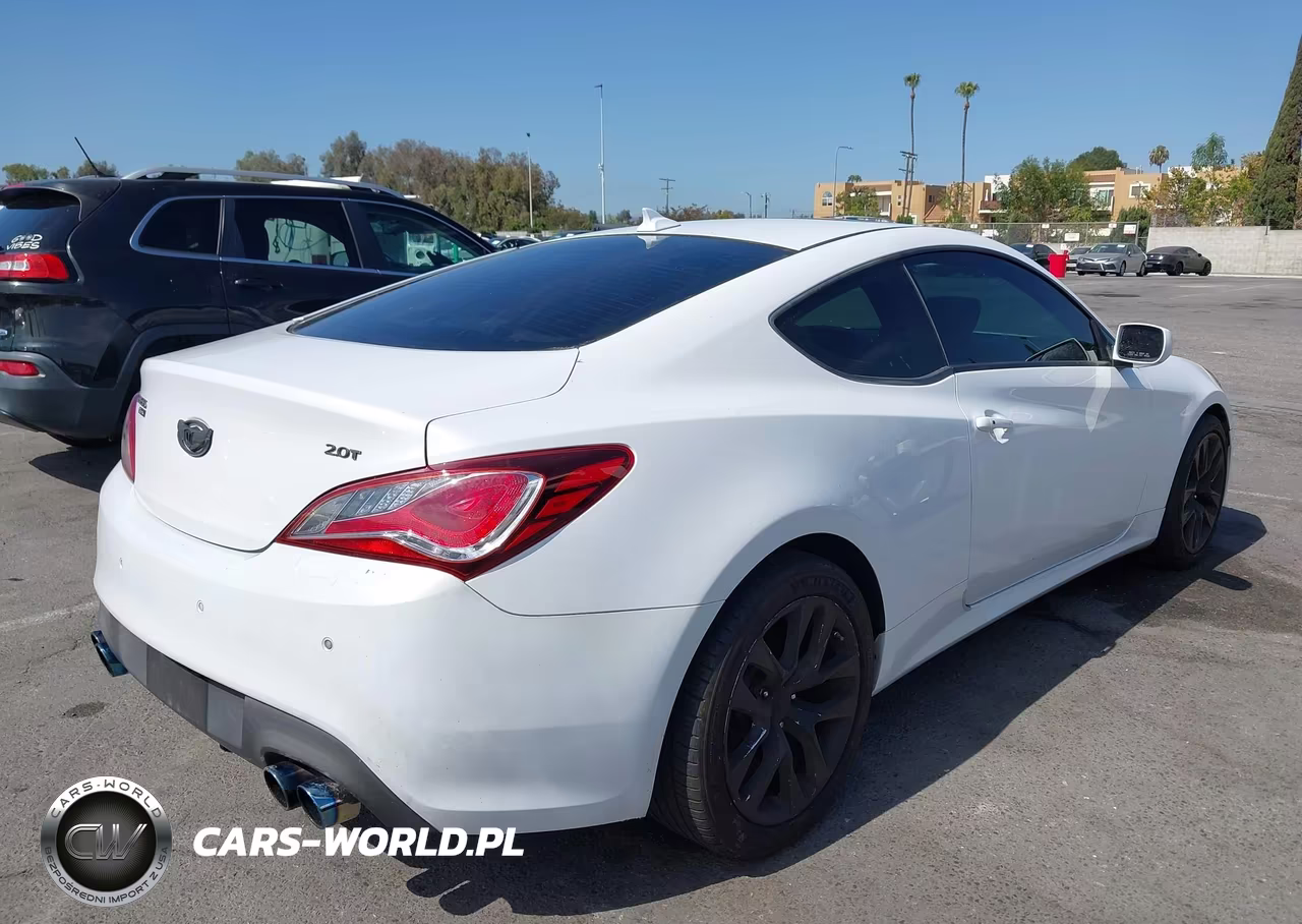 2014 Hyundai Genesis 2.0T Premium VIN:KMHHT6KD2EU118351 - 4