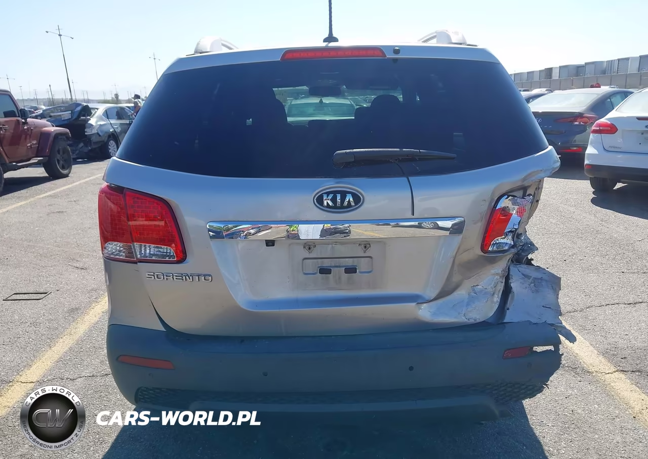 2013 Kia Sorento Lx VIN:5XYKT4A6XDG424439 - 17