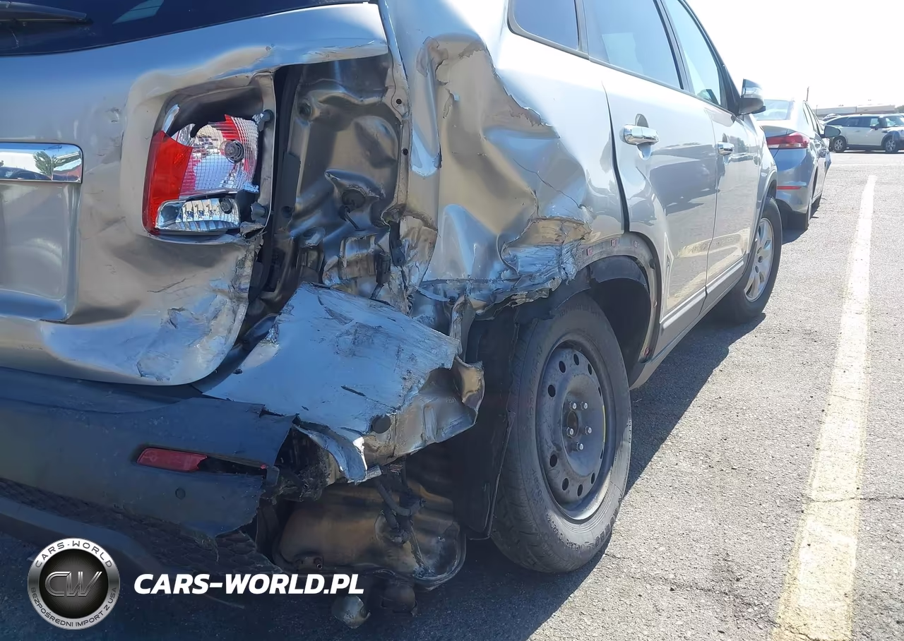 2013 Kia Sorento Lx VIN:5XYKT4A6XDG424439 - 20
