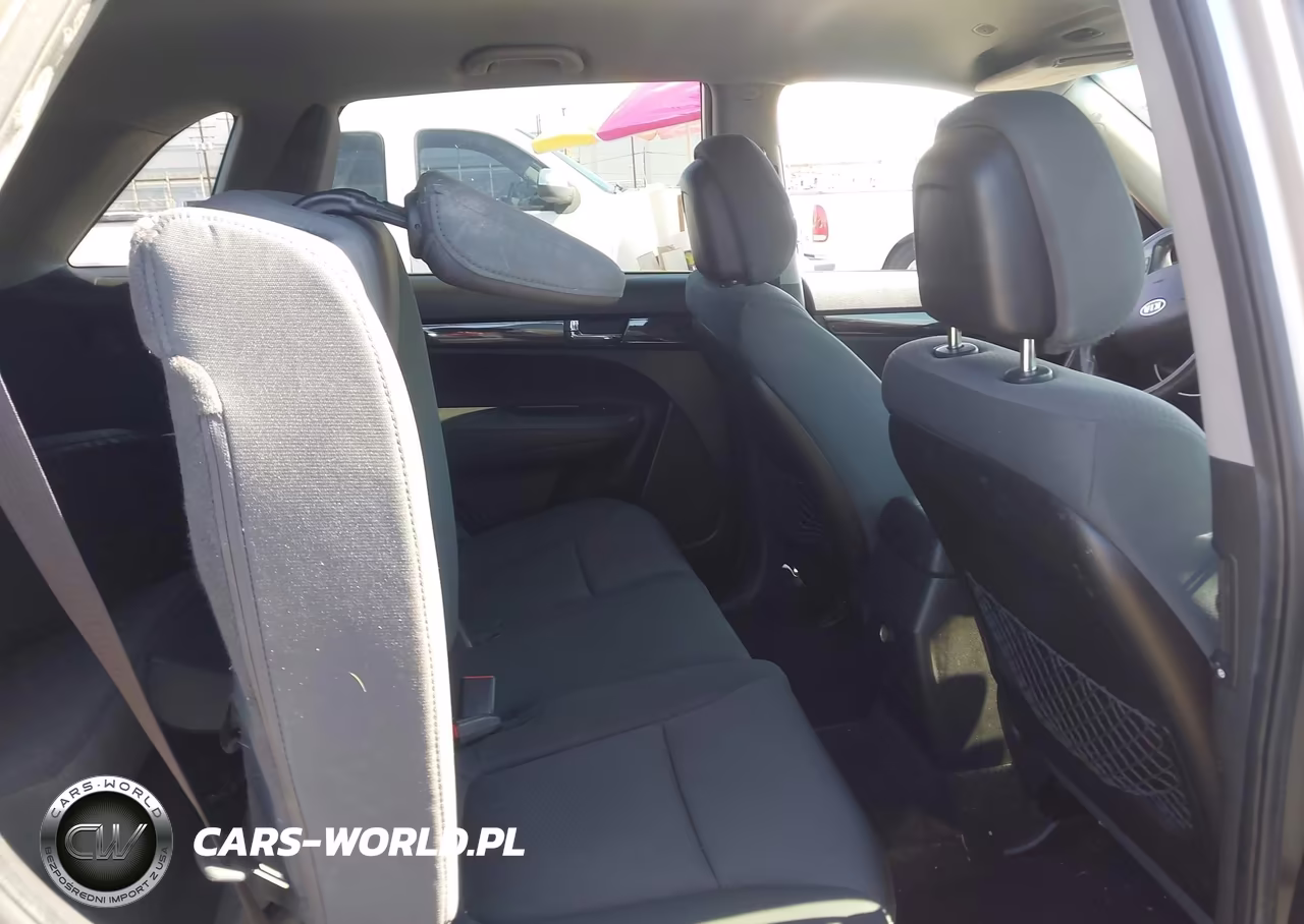 2013 Kia Sorento Lx VIN:5XYKT4A6XDG424439 - 8
