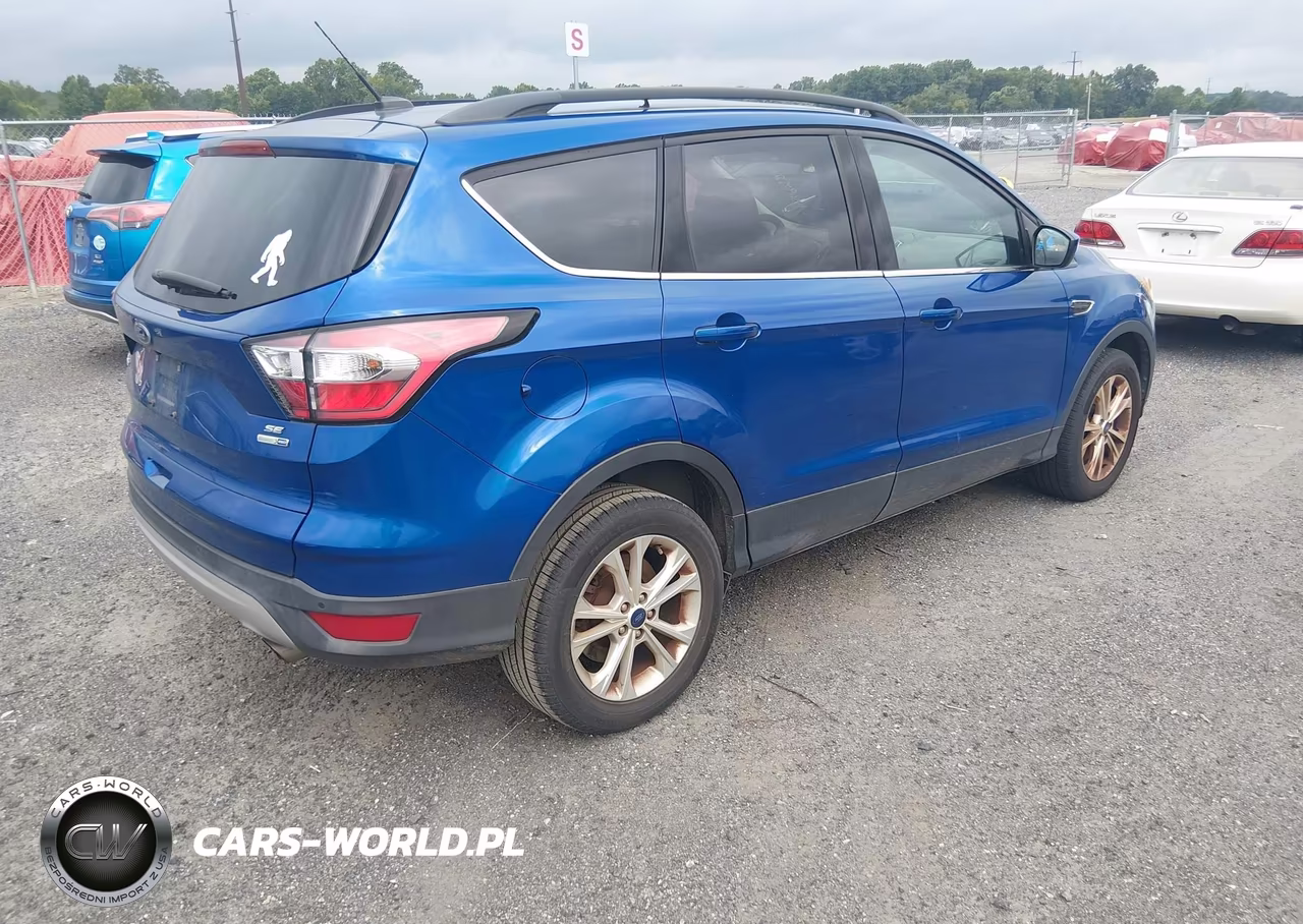 2017 Ford Escape Se VIN:1FMCU9GD2HUE83487 - 4