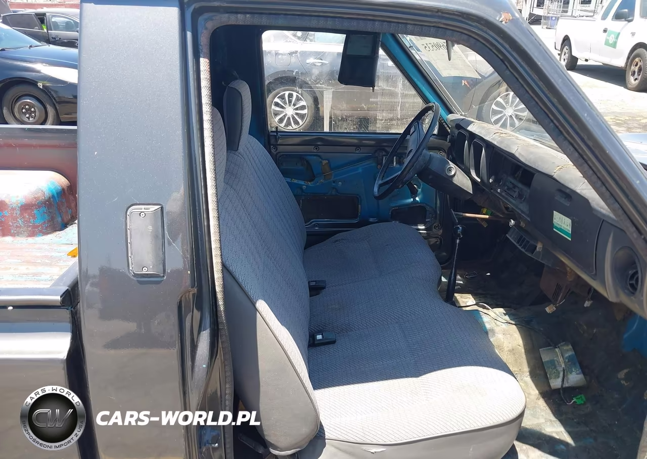 1976 Tyta Hilux VIN:RN28030822 - 5