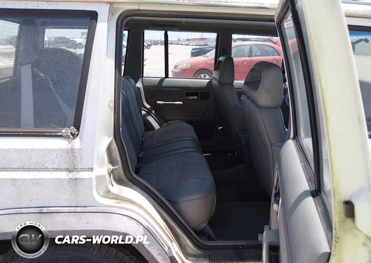 1990 Jeep Cherokee Laredo VIN:1J4FT58L9LL171307 - 8