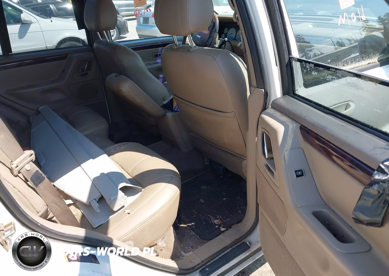2002 Jeep Grand Cherokee Limited VIN:1J8GW58S72C228927 - 8
