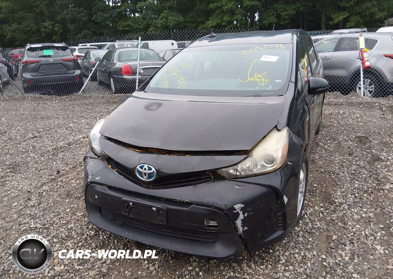 2015 Toyota Prius V Two VIN:JTDZN3EU1FJ033324 - 11