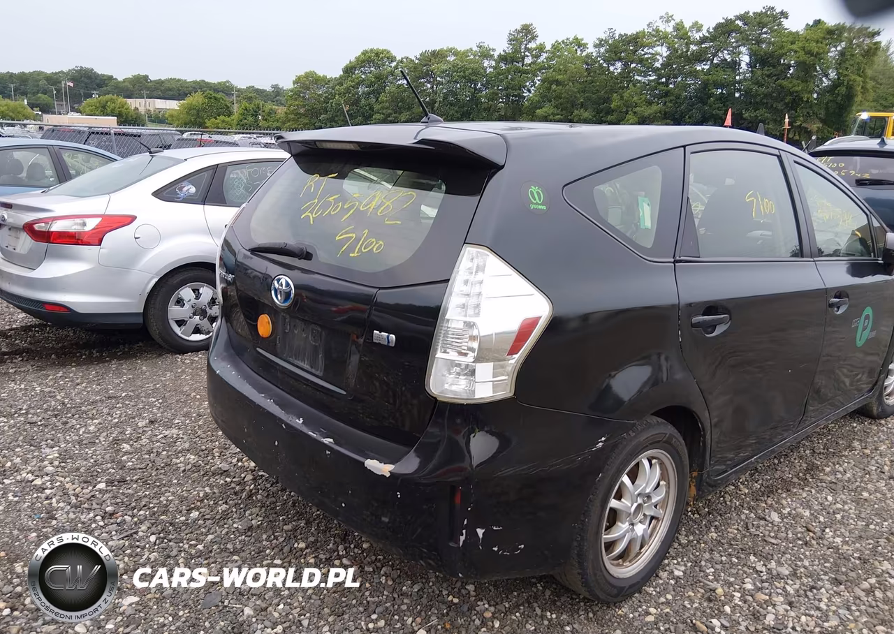 2015 Toyota Prius V Two VIN:JTDZN3EU1FJ033324 - 15