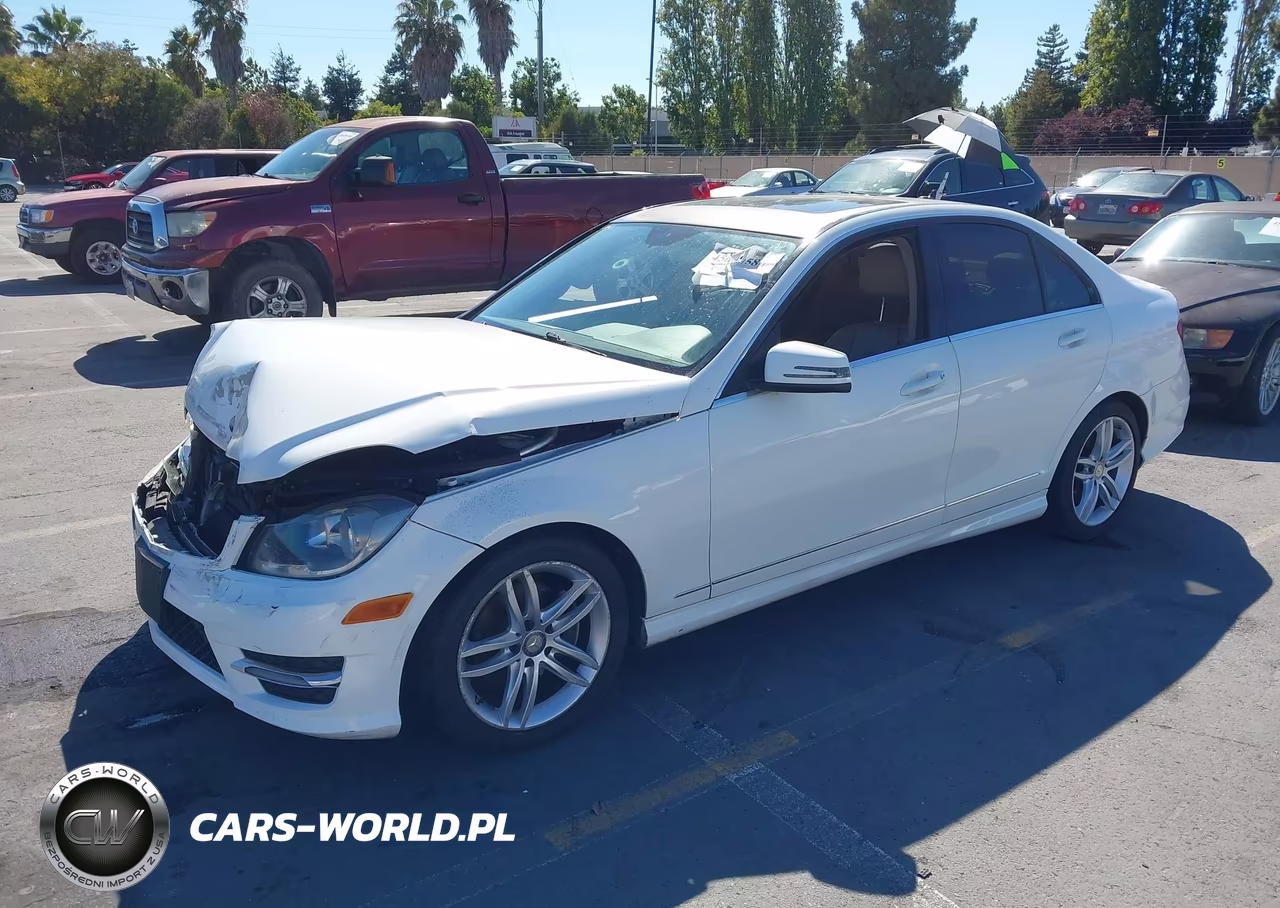 2013 Mercedes-Benz C 250 Sport VIN:WDDGF4HB3DR282376 - 2