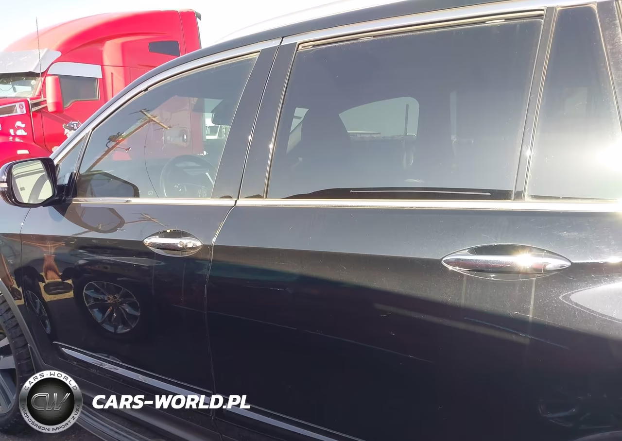 2016 Honda Pilot Touring VIN:5FNYF5H99GB044060 - 14
