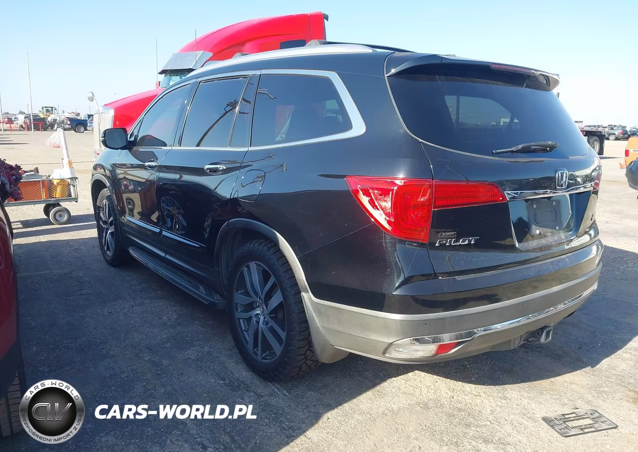 2016 Honda Pilot Touring VIN:5FNYF5H99GB044060 - 3