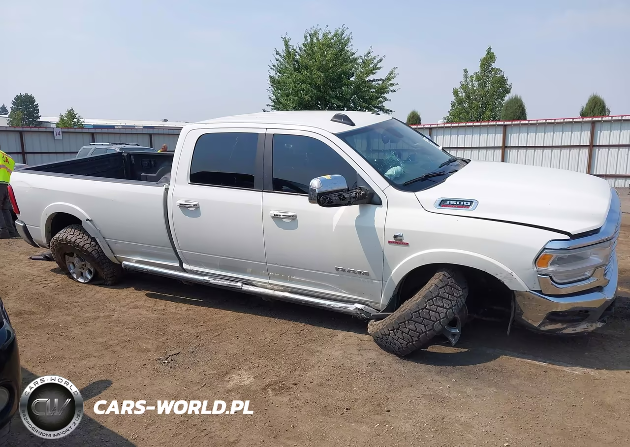 2022 Ram 3500 Laramie 4X4 8' Box VIN:3C63R3JL1NG242531 - 13