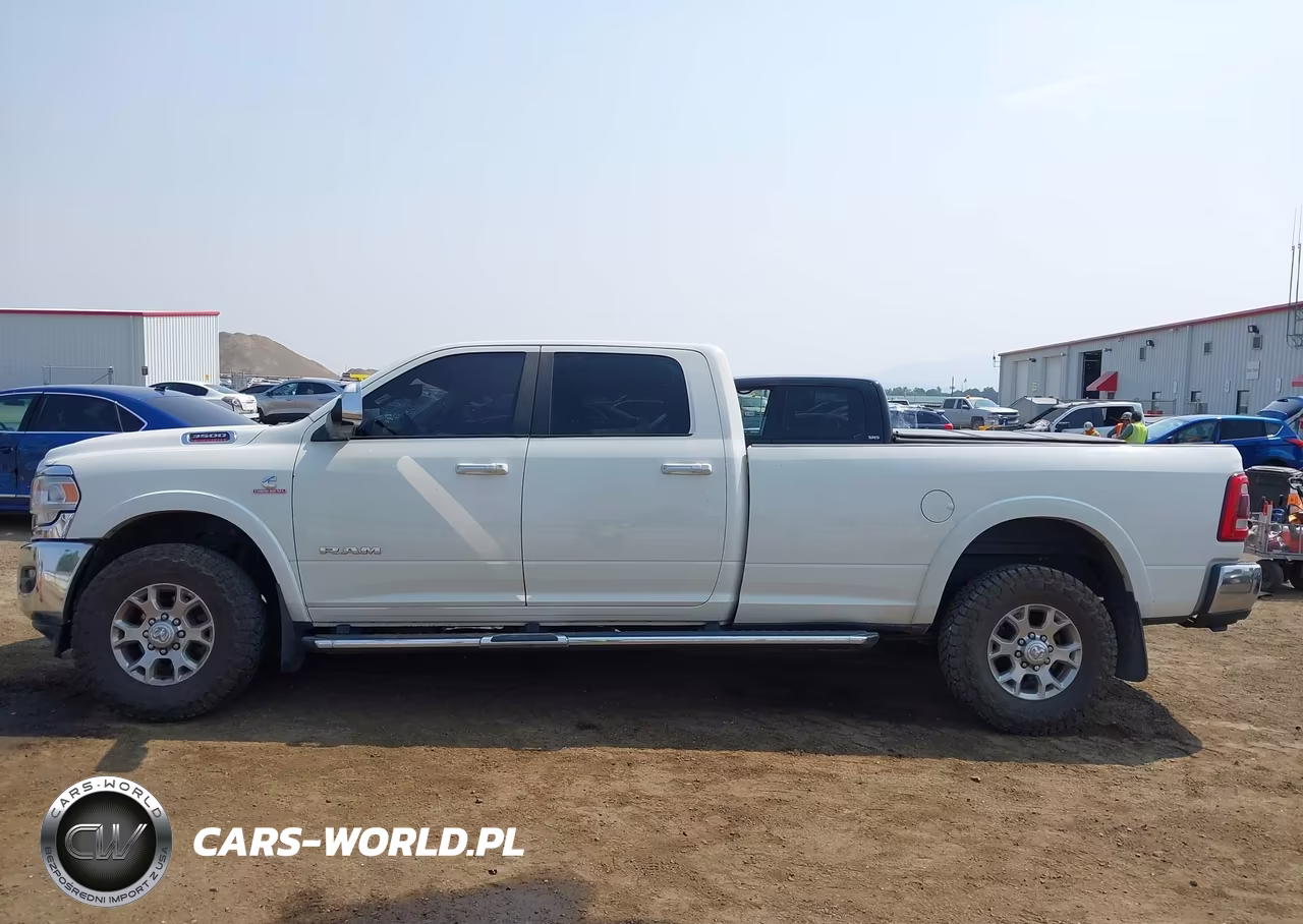 2022 Ram 3500 Laramie 4X4 8' Box VIN:3C63R3JL1NG242531 - 14