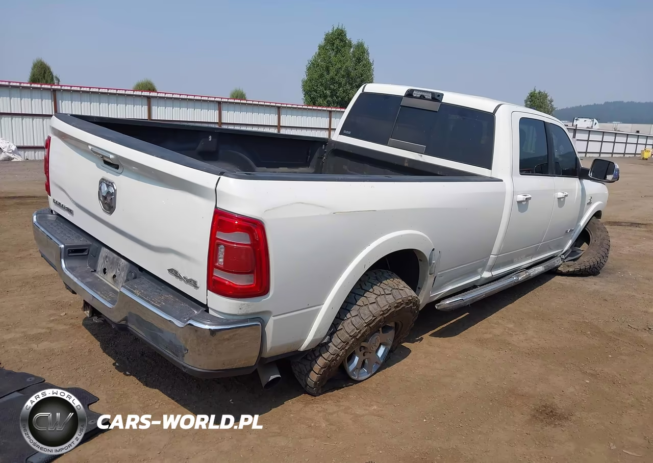 2022 Ram 3500 Laramie 4X4 8' Box VIN:3C63R3JL1NG242531 - 4