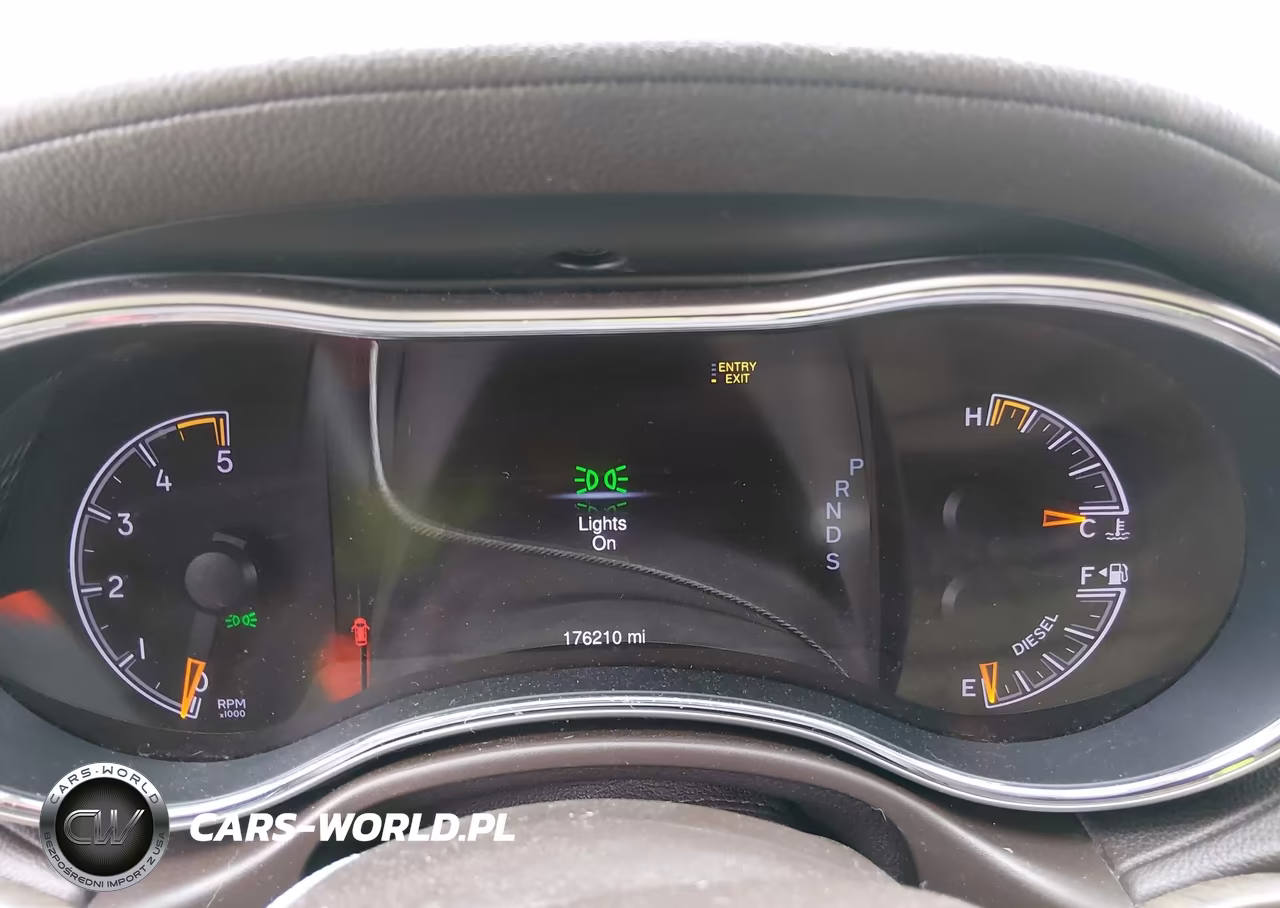 2015 Jeep Grand Cherokee Overland VIN:1C4RJFCM5FC242148 - 7