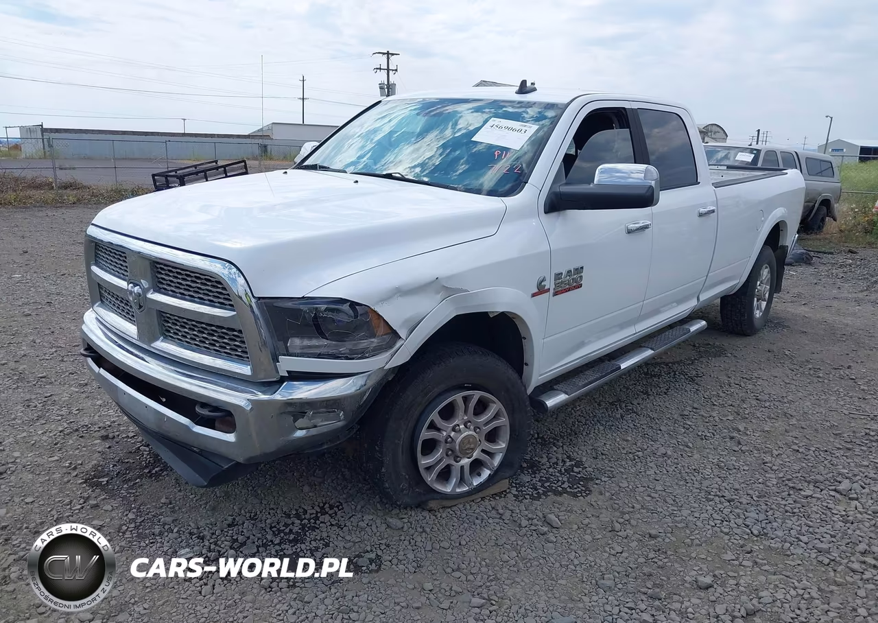 2015 Ram 3500 Laramie VIN:3C63R3JL8FG504272 - 11