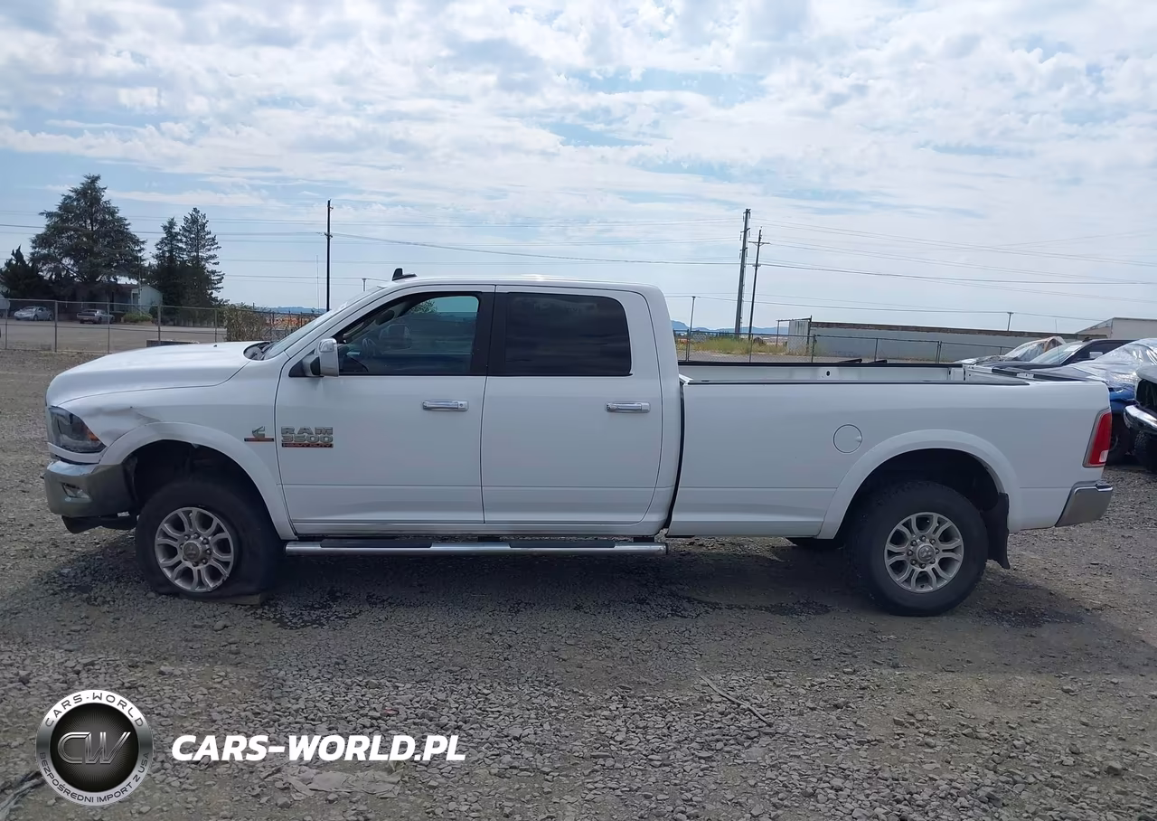 2015 Ram 3500 Laramie VIN:3C63R3JL8FG504272 - 14
