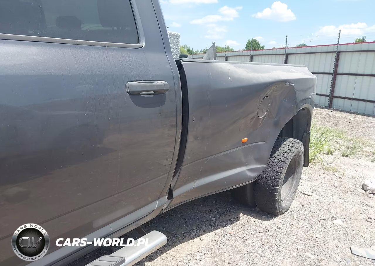 2015 Ram 3500 Tradesman VIN:3C63RRGL5FG613203 - 11
