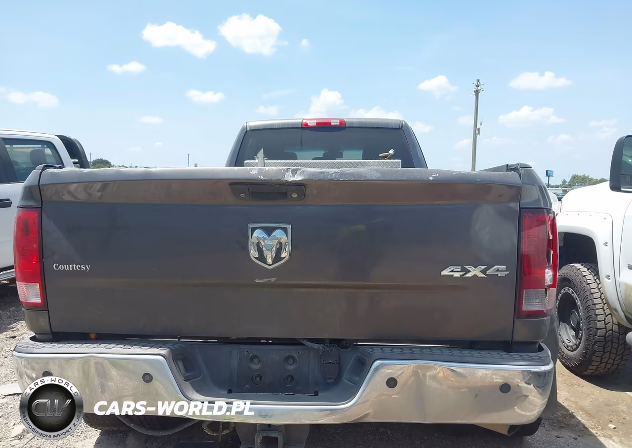 2015 Ram 3500 Tradesman VIN:3C63RRGL5FG613203 - 15