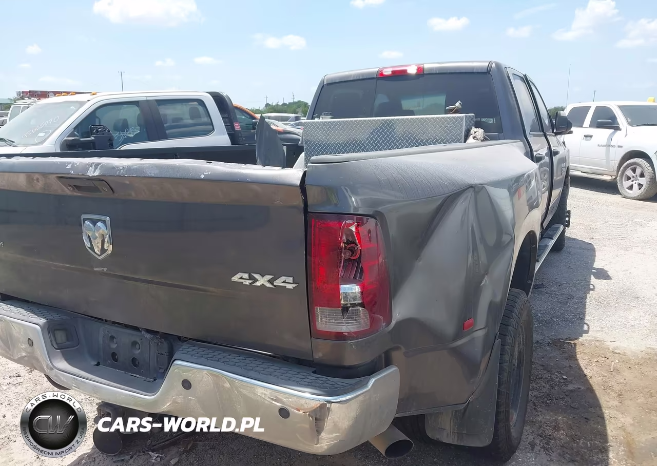 2015 Ram 3500 Tradesman VIN:3C63RRGL5FG613203 - 4