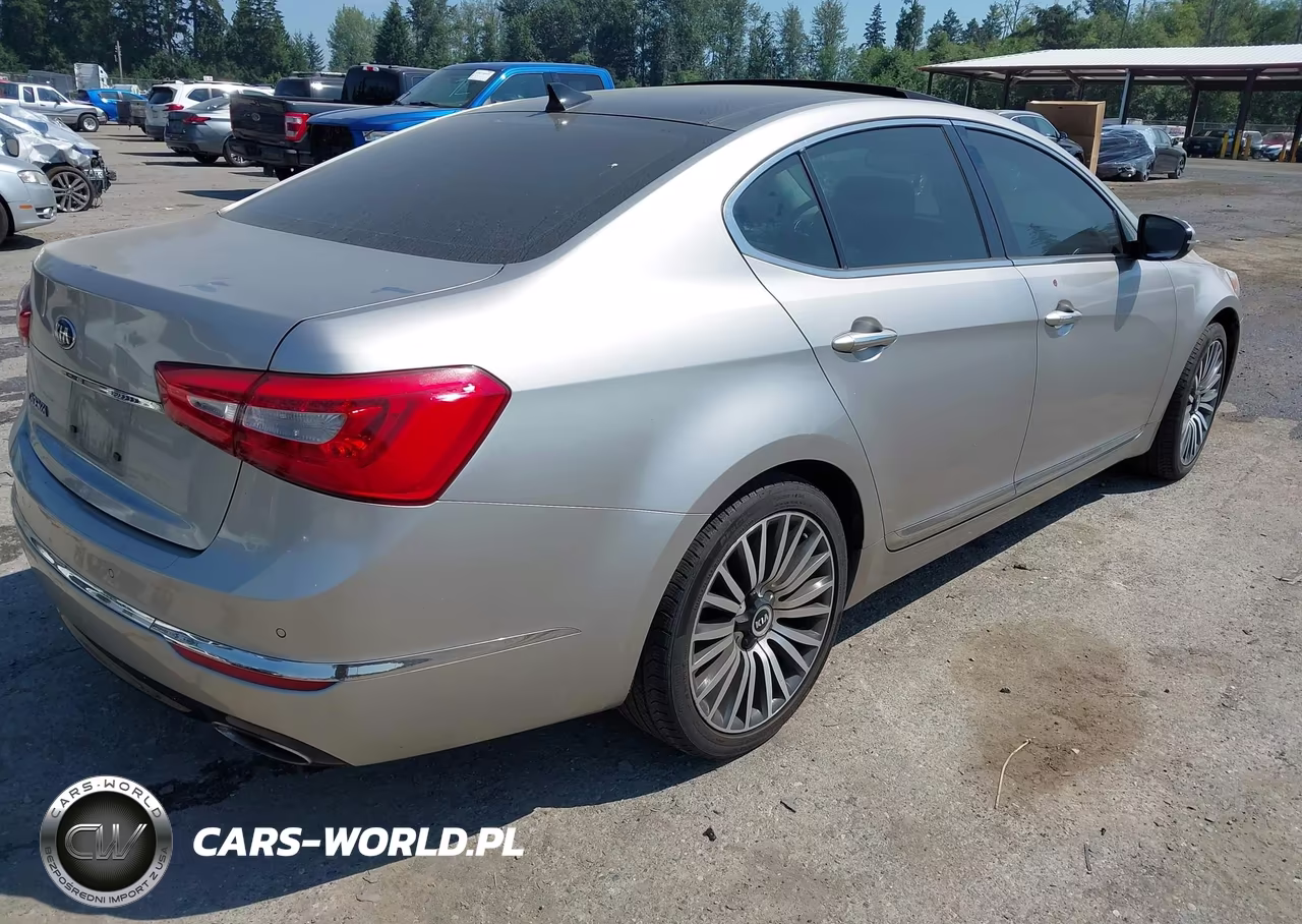 2015 Kia Cadenza Premium VIN:KNALN4D74F5173946 - 4