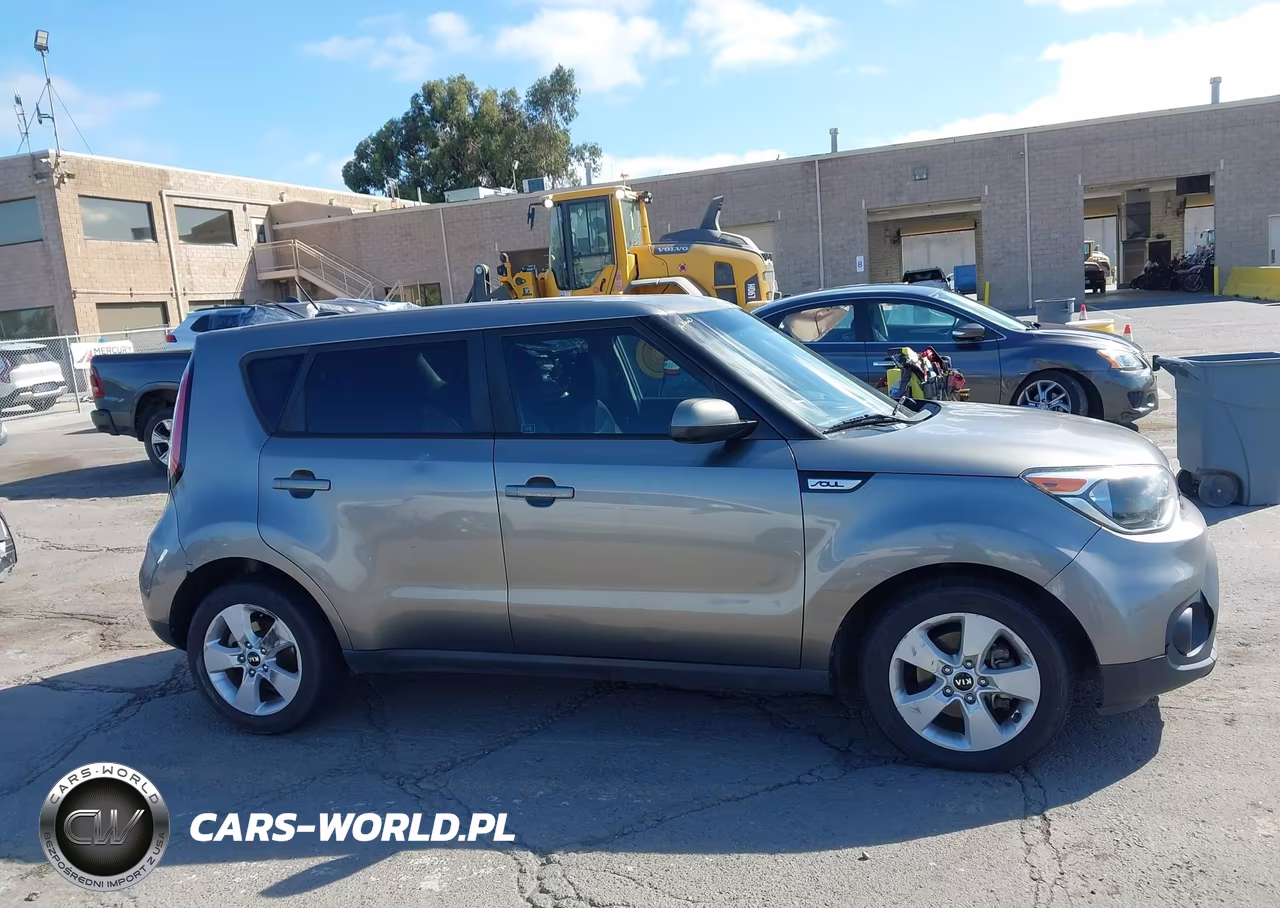 2017 Kia Soul VIN:KNDJN2A28H7437300 - 13