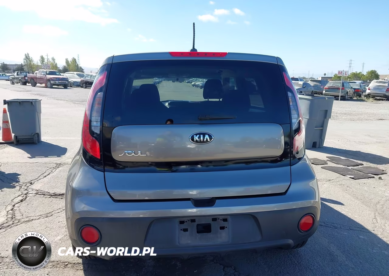 2017 Kia Soul VIN:KNDJN2A28H7437300 - 16