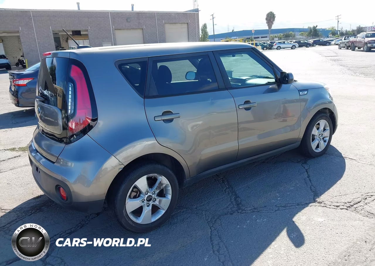 2017 Kia Soul VIN:KNDJN2A28H7437300 - 4
