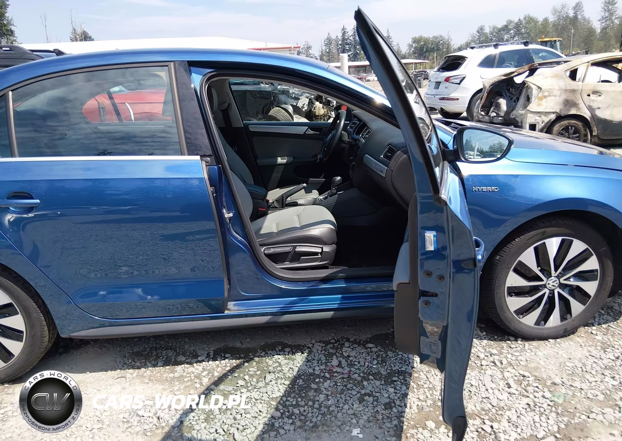 2016 Volkswagen Jetta Hybrid Sel Premium VIN:3VW637AJ6GM234925 - 5
