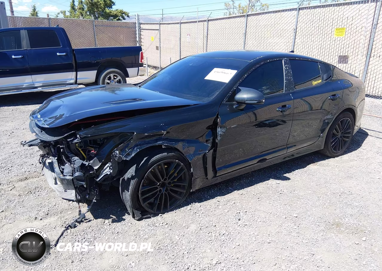 2018 Kia Stinger VIN:KNAE15LA7J6015353 - 2
